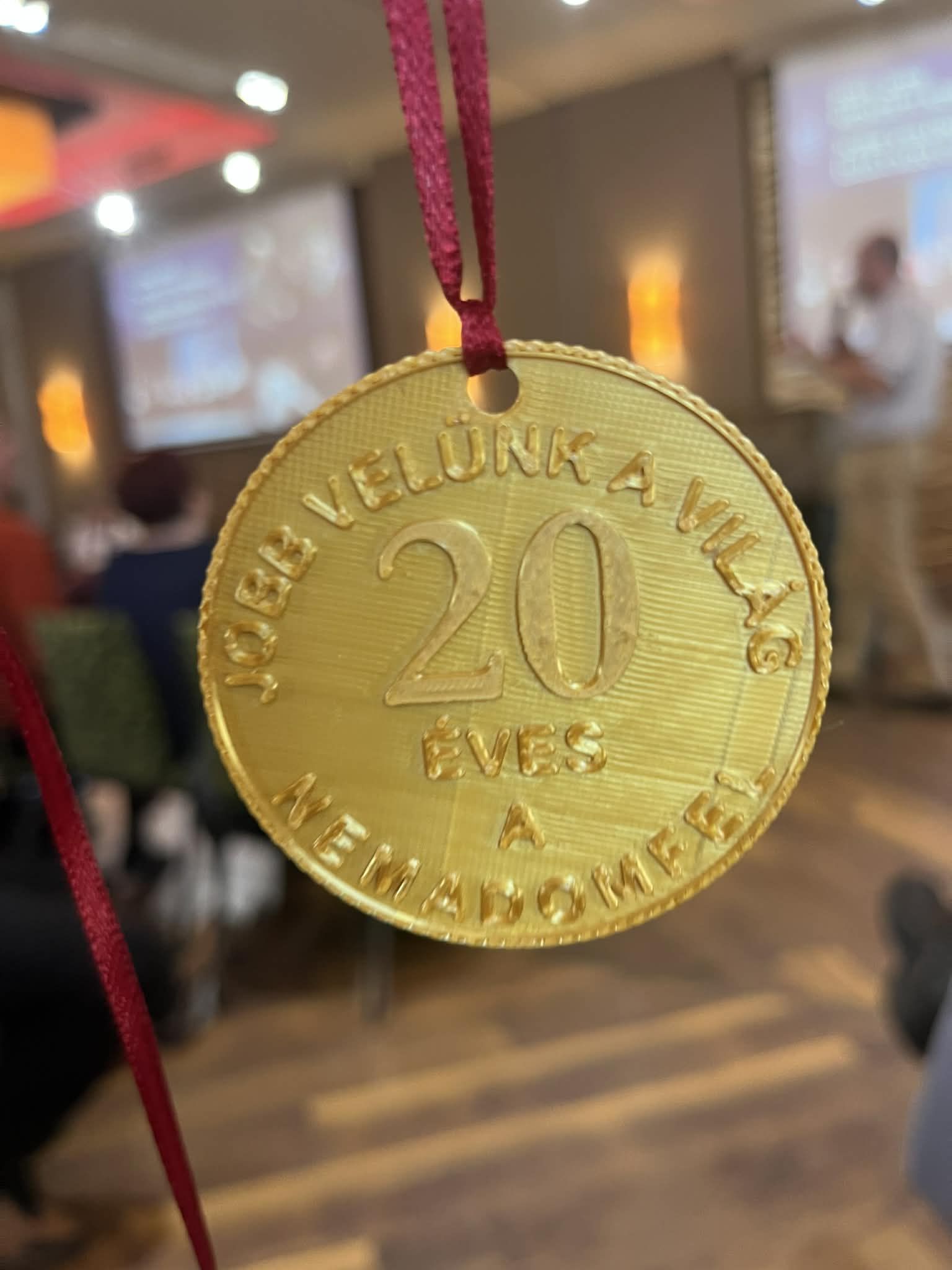 Jubileumot ünnepel a Nem Adom Fel Alapítvány érmenaf